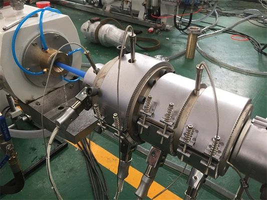Heat Resistance PPR Pipe Extrusion Machine , Plastic Pipe Making Machine 16mm - 63mm